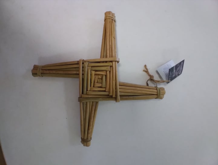 Nouveau St Brigids Saint Bridget Cross Handcrafted en Irlande Gaélique Donegal Joncs 